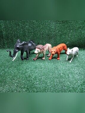 4 Plastic Imperial Animal Figures 1980's Vtg Large